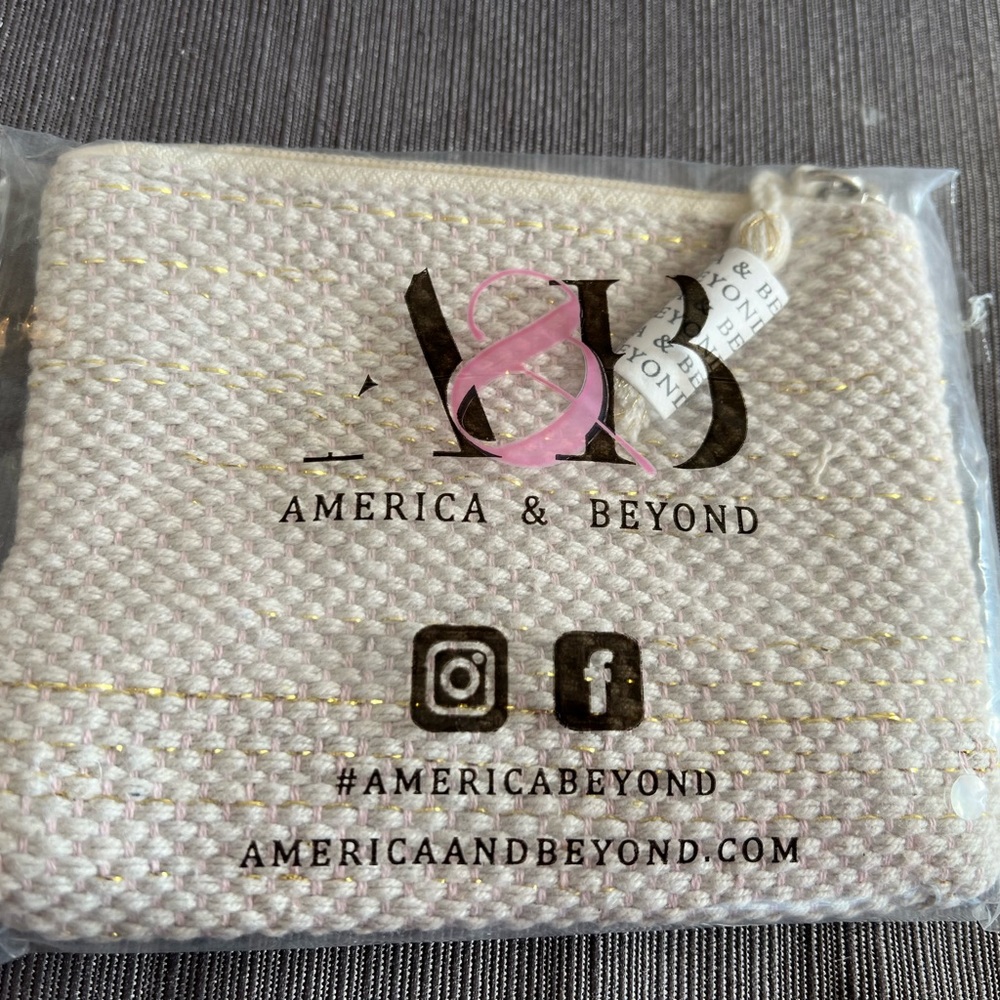 America and beyond handmade Tote - Picture 5 of 7